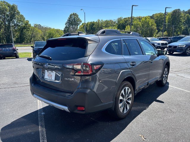 Certified 2024 Subaru Outback Limited AWD/4WD image 3