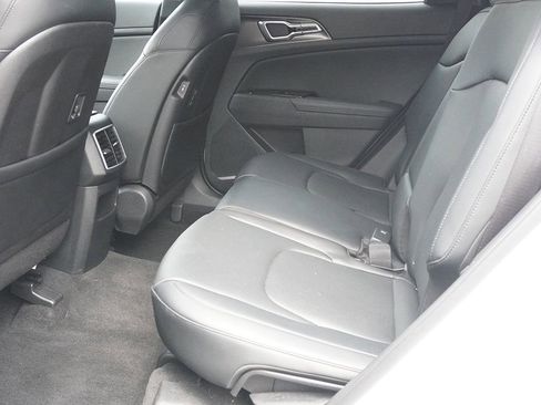 Used 2023 Kia Sportage EX FWD image 31