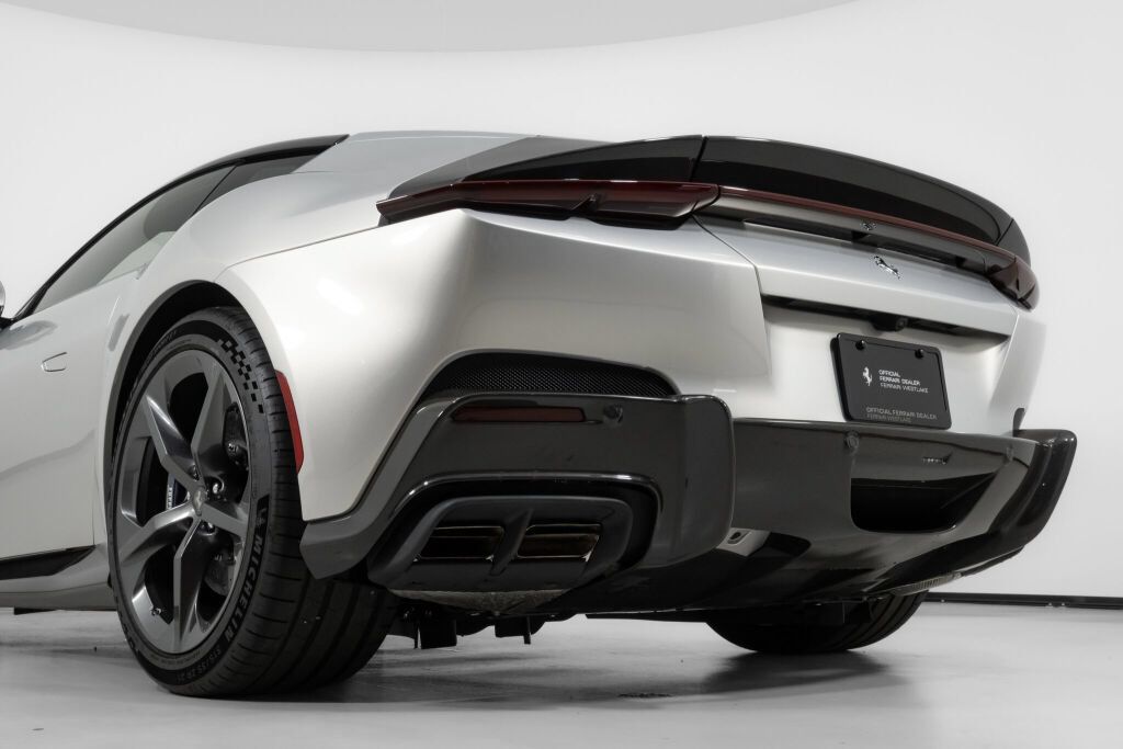 Used 2025 Ferrari 12Cilindri RWD image 15