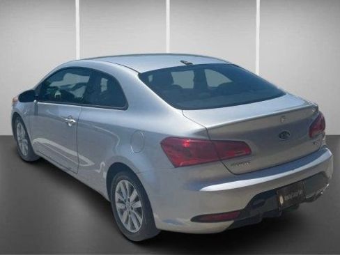 Used 2016 Kia Forte Koup EX FWD image 10