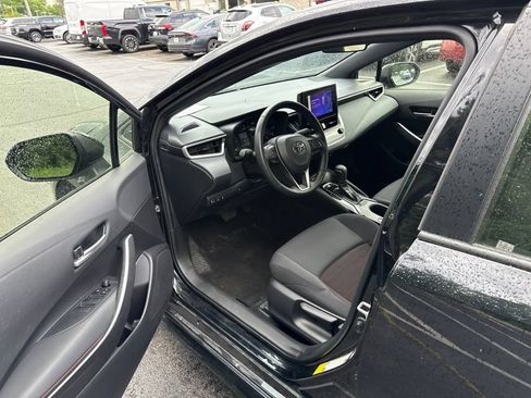 Used 2025 Toyota Corolla SE FWD image 8