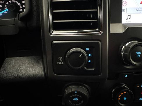 Used 2018 Ford F150 XLT w/ Equipment Group 302A Luxury AWD/4WD image 28