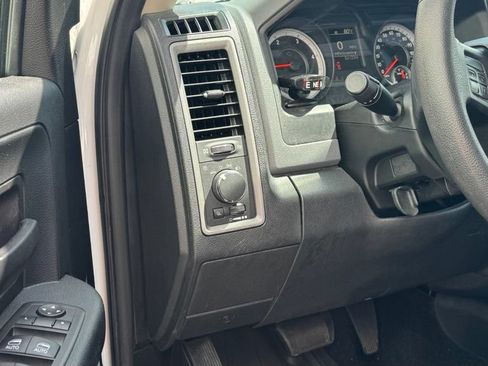 Used 2013 RAM 2500 Tradesman w/ Chrome Appearance Group AWD/4WD image 19