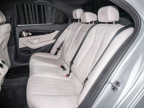 Used 2022 Mercedes-Benz E 350 Sedan image 12