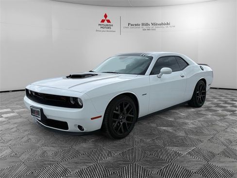 Used 2017 Dodge Challenger R/T Plus image 1