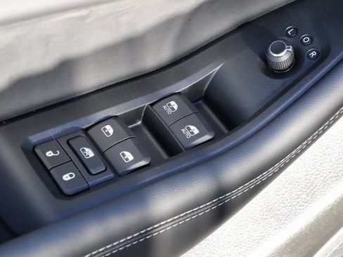 New 2025 Jeep Grand Cherokee Limited AWD/4WD image 17