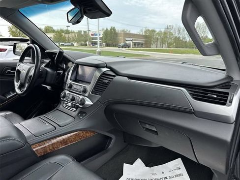 Used 2018 Chevrolet Tahoe Premier AWD/4WD image 30