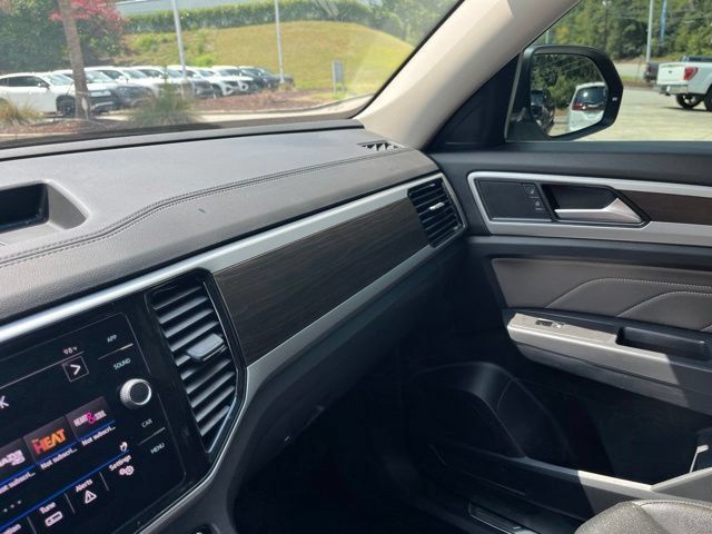 Used 2023 Volkswagen Atlas SE w/ Panoramic Sunroof Package FWD image 30