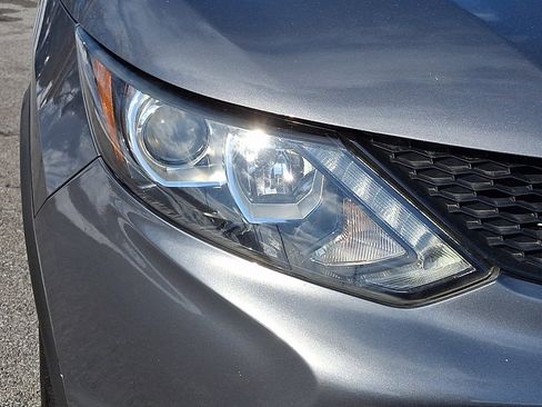 Used 2019 Nissan Rogue Sport SV w/ All-Weather Package image 9