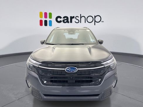 Used 2025 Subaru Forester Touring AWD/4WD image 8