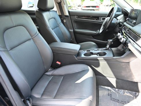 Used 2024 Honda Civic EX-L image 17
