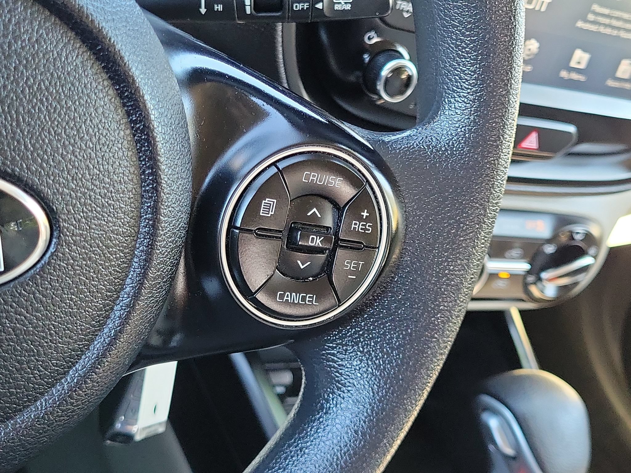 Used 2020 Kia Soul LX FWD image 12