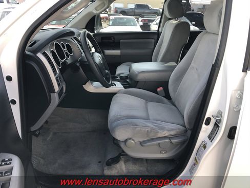 Used 2008 Toyota Sequoia SR5 image 11