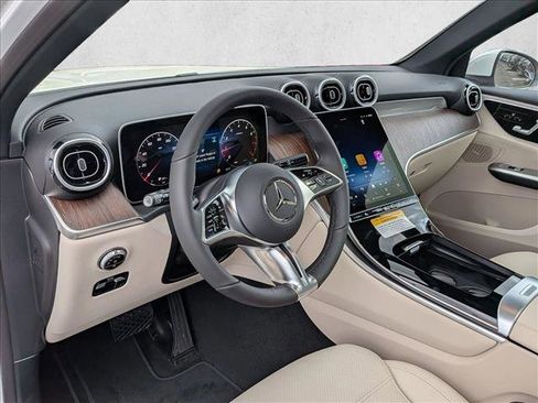 New 2026 Mercedes-Benz GLC 300 4MATIC image 3