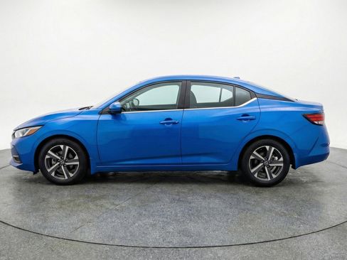 Used 2024 Nissan Sentra SV FWD image 5