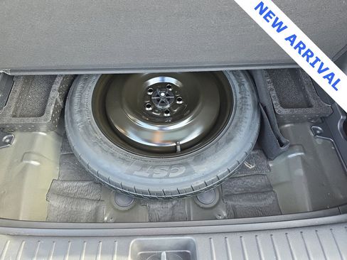 Used 2024 Kia Sportage EX image 32