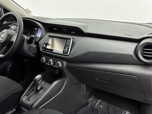 Used 2024 Nissan Kicks S image 31