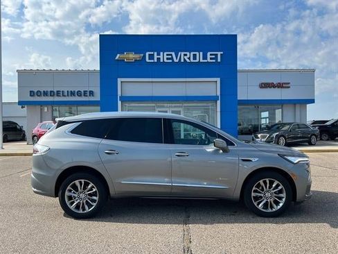 Used 2024 Buick Enclave Avenir w/ Avenir Technology Package AWD/4WD image 1