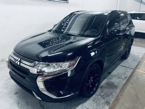 Used 2019 Mitsubishi Outlander LE FWD image 14