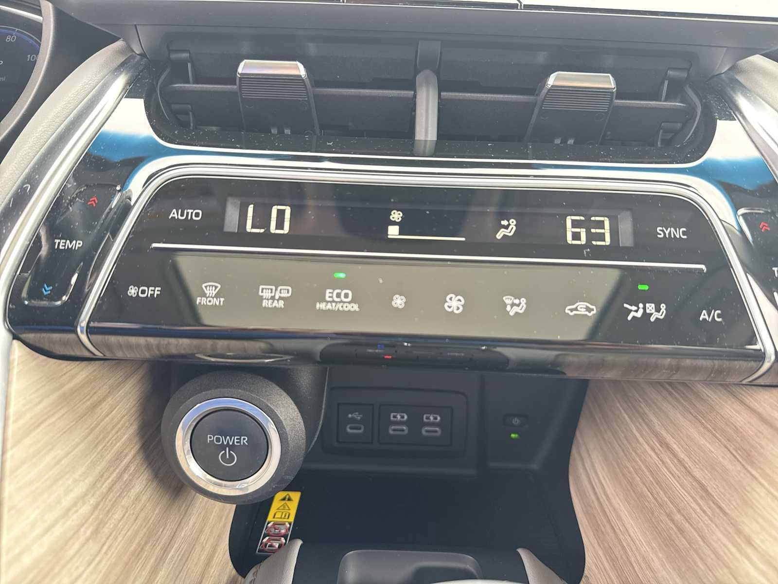 Used 2024 Toyota Venza Limited AWD/4WD image 23