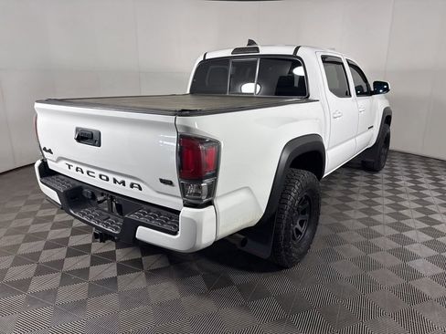 Used 2022 Toyota Tacoma SR AWD/4WD image 16