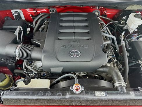 Used 2019 Toyota Tundra SR5 w/ SR5 Upgrade Package image 32