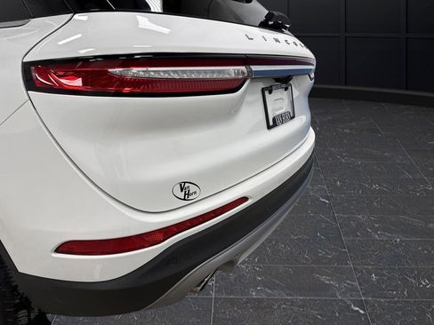 Used 2023 Lincoln Corsair AWD image 32