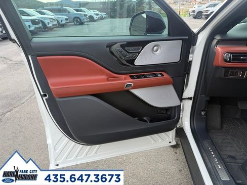 Used 2025 Lincoln Aviator Reserve w/ Equipment Group 201A image 19
