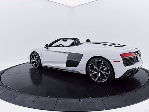 Used 2022 Audi R8 V10 performance w/ Carbon Exterior Package RWD image 24