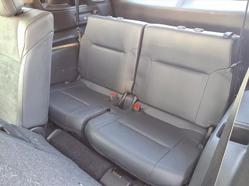 Used 2022 Mitsubishi Outlander SE image 25