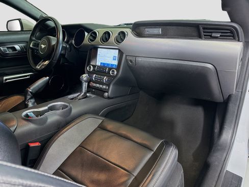 Used 2022 Ford Mustang Premium RWD image 28