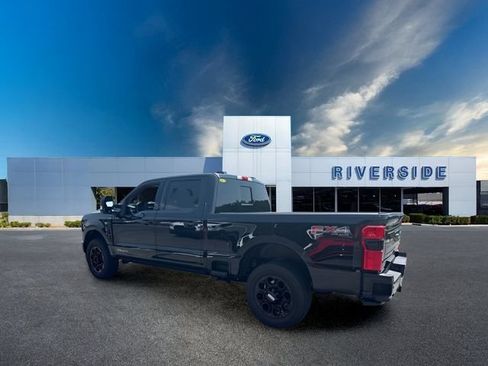 Certified 2025 Ford F250 Platinum AWD/4WD image 8