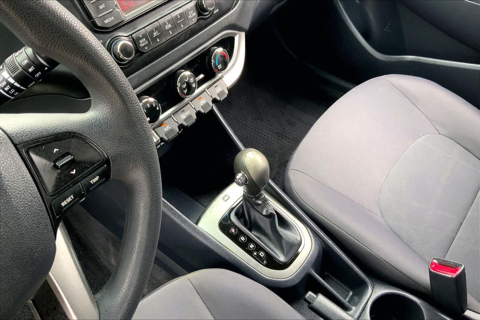 Used 2012 Kia Rio LX w/ PWR Pkg FWD image 16