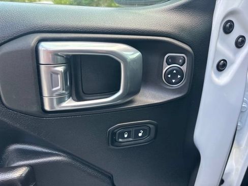 Used 2021 Jeep Wrangler Unlimited Sport AWD/4WD image 12