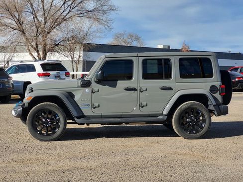 Used 2023 Jeep Wrangler Sahara w/ Cold Weather Group image 4
