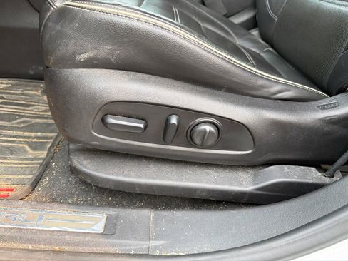 Used 2018 GMC Acadia Denali w/ Technology Package FWD image 14