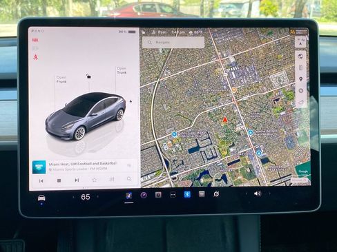 Used 2023 Tesla Model 3 Standard Range image 15