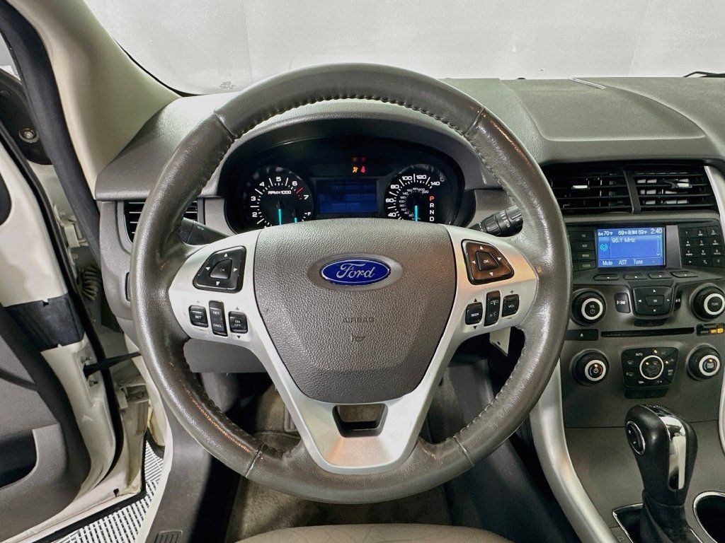 Used 2012 Ford Edge SEL FWD image 18