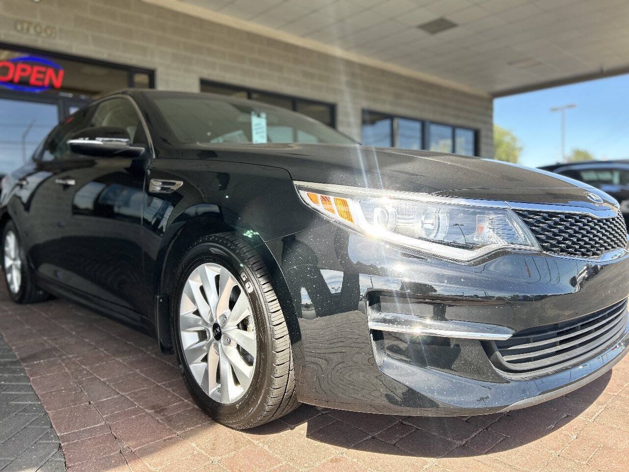 Used 2018 Kia Optima LX w/ Convenience Package FWD image 23