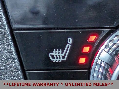 Used 2022 Mitsubishi Outlander SE image 27