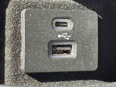 Used 2020 Lincoln Navigator Reserve w/ Luxury Package image 23