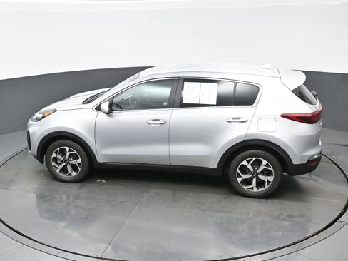 Used 2022 Kia Sportage LX image 36