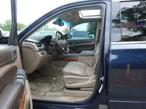 Used 2017 Chevrolet Tahoe Premier AWD/4WD image 14