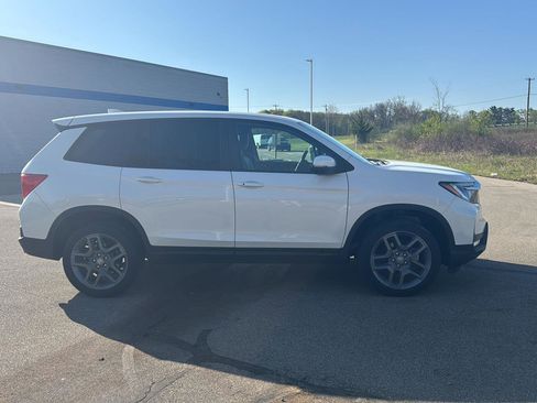 Used 2023 Honda Passport EX-L image 8