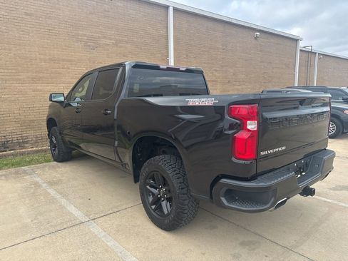 Used 2020 Chevrolet Silverado 1500 LT Trail Boss image 8