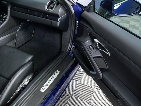 Certified 2025 Porsche 718 Cayman GTS image 19