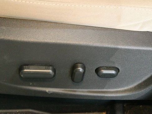 Used 2018 Ford Escape SE image 15