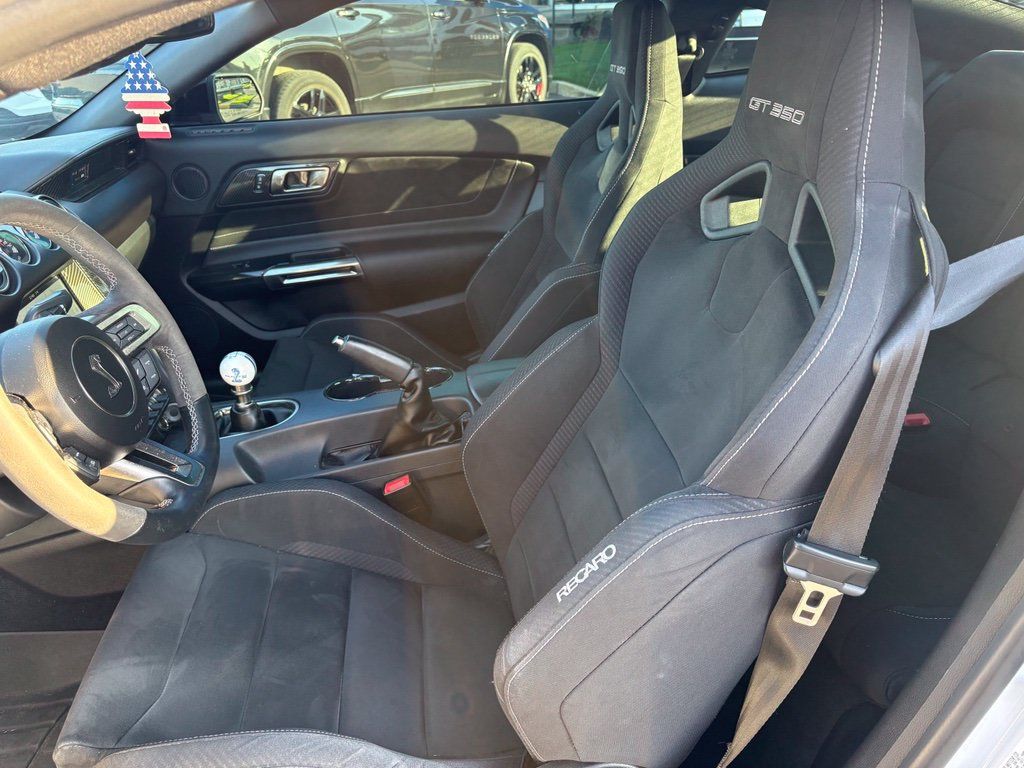Used 2018 Ford Mustang Shelby GT350 w/ Electronics Package RWD image 11