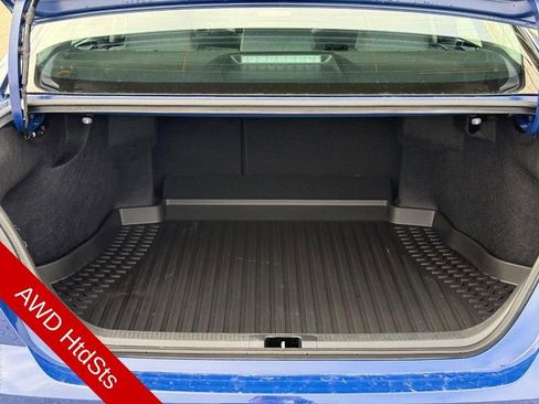 Used 2025 Toyota Camry LE w/ Convenience Package image 9