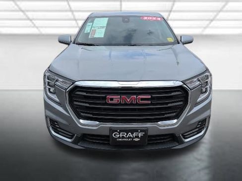 Used 2024 GMC Terrain SLE FWD image 22